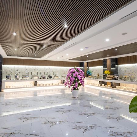Hotel Miracle Luxury Nha Trang Esterno foto