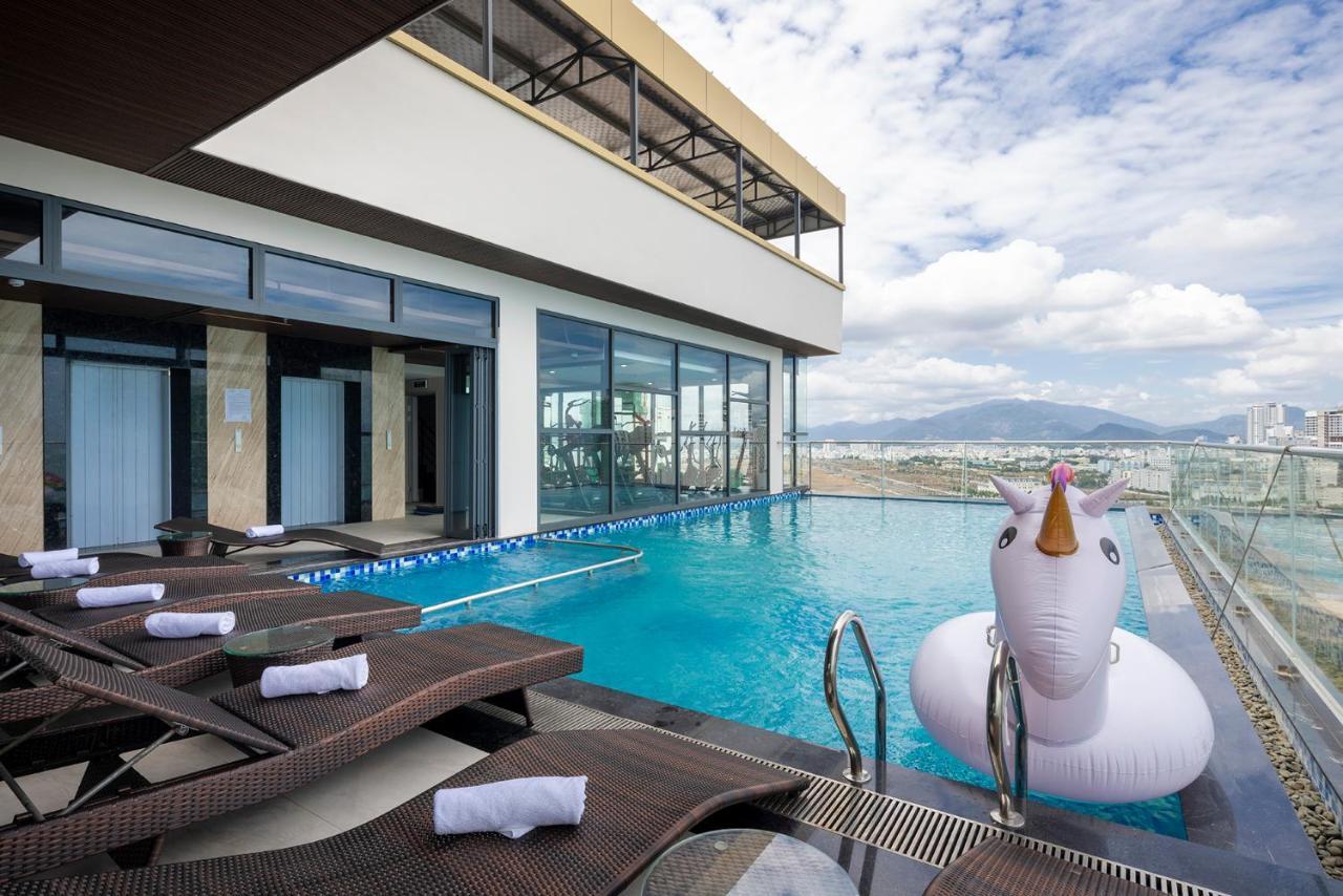Hotel Miracle Luxury Nha Trang Esterno foto
