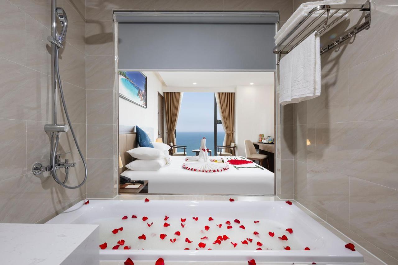 Hotel Miracle Luxury Nha Trang Esterno foto
