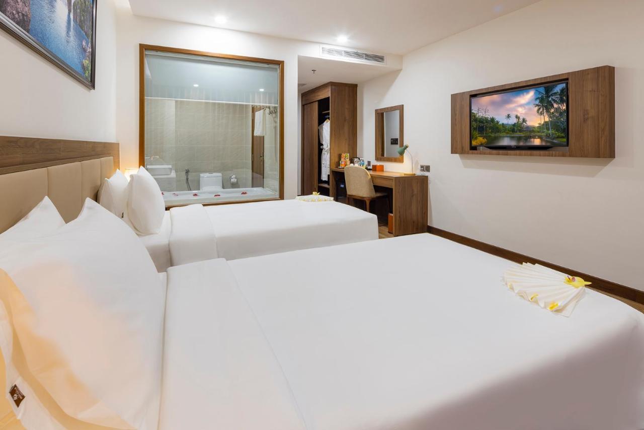 Hotel Miracle Luxury Nha Trang Esterno foto