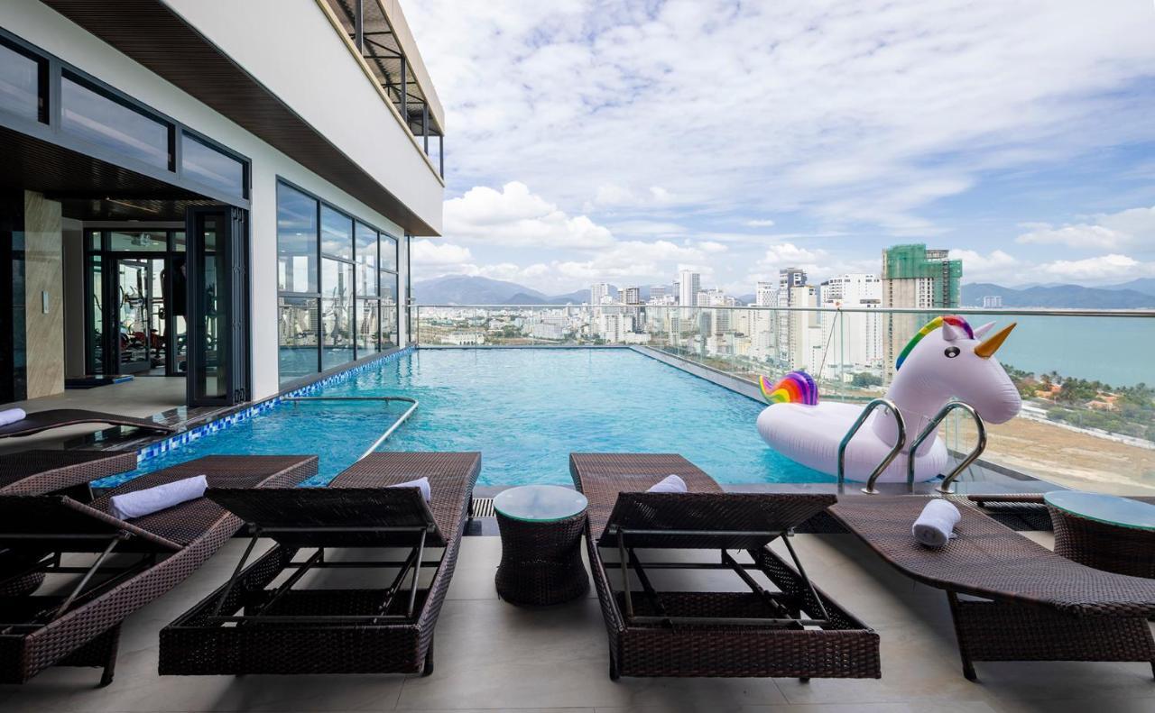 Hotel Miracle Luxury Nha Trang Esterno foto