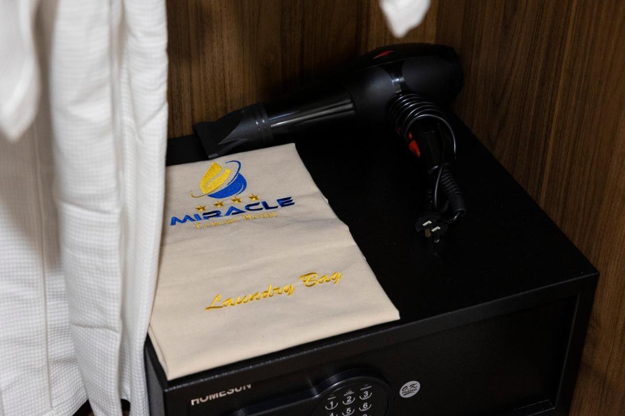 Hotel Miracle Luxury Nha Trang Esterno foto