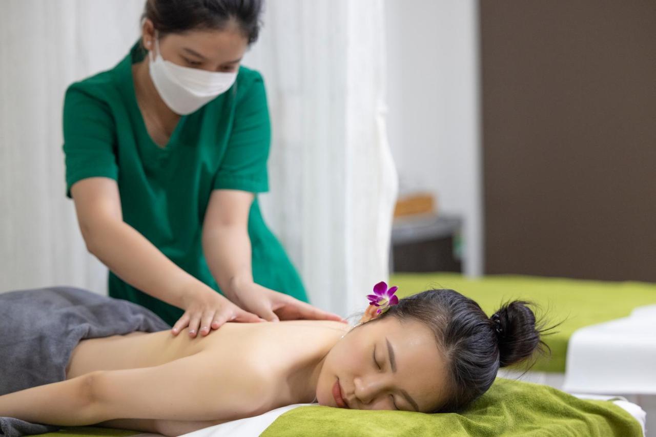 Hotel Miracle Luxury Nha Trang Esterno foto