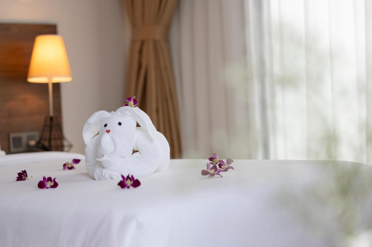 Hotel Miracle Luxury Nha Trang Esterno foto