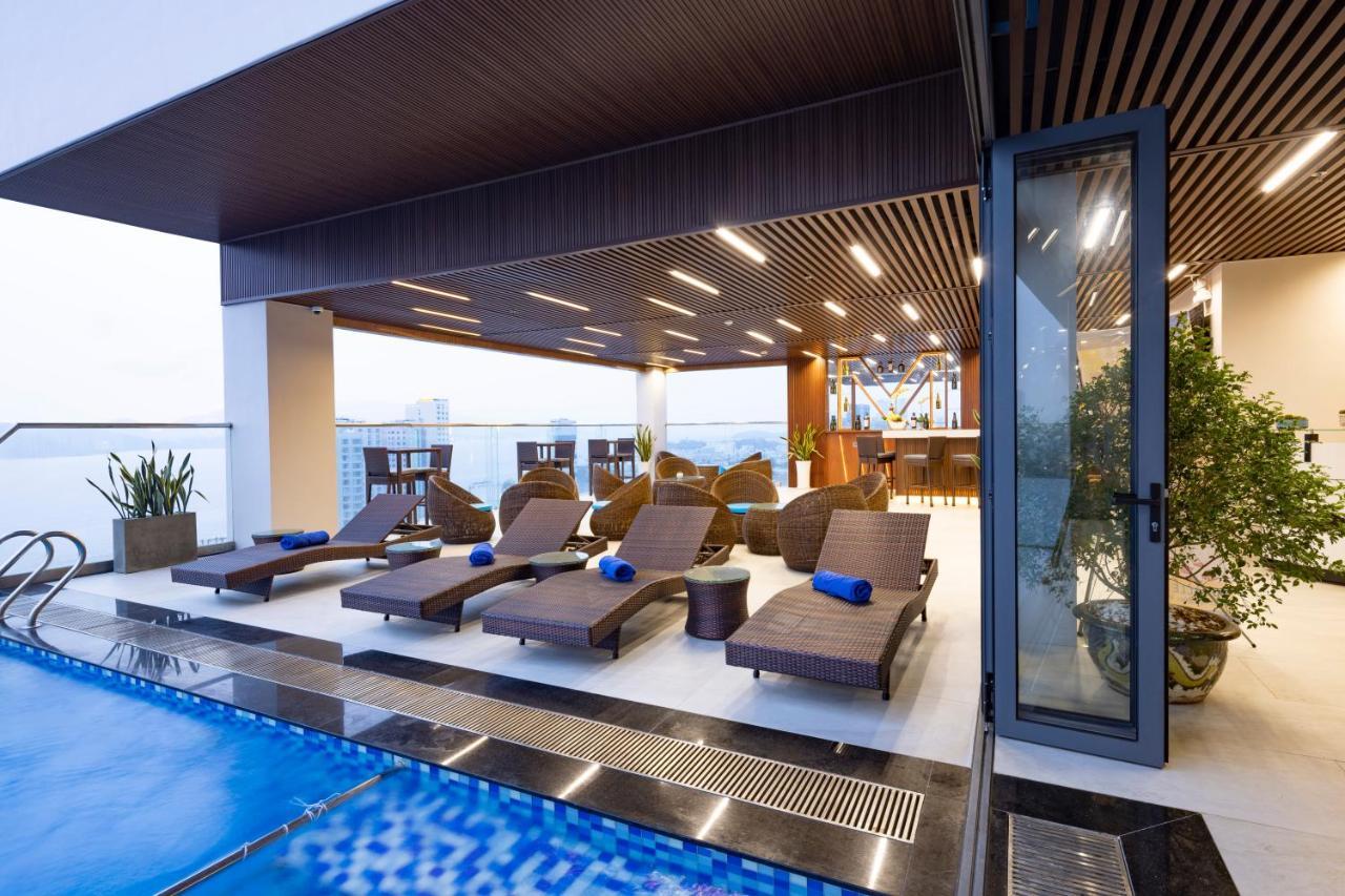 Hotel Miracle Luxury Nha Trang Esterno foto