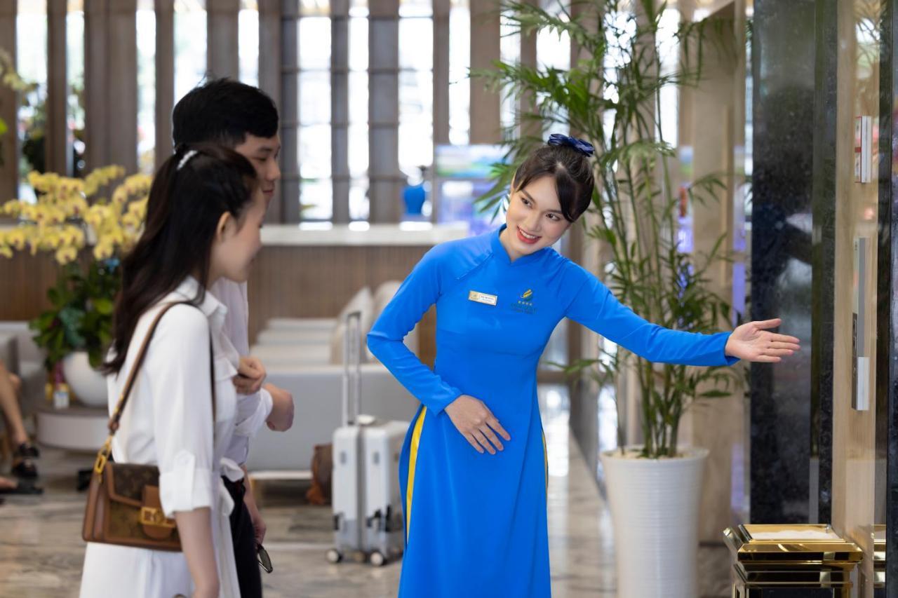 Hotel Miracle Luxury Nha Trang Esterno foto